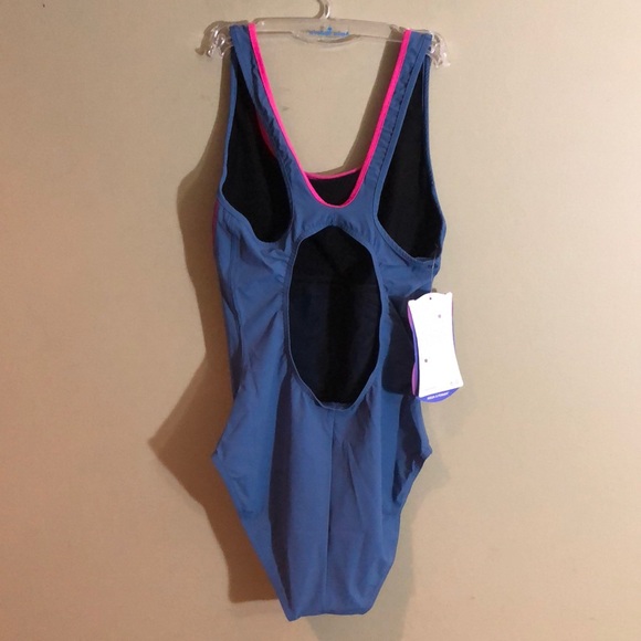 NWT Women’s Aqua Sphere One Piece Swimsuit - Picture 10 of 10